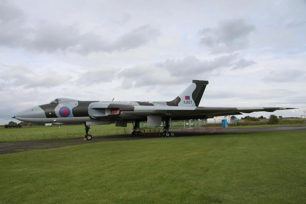 Avro Vulcan Bomber B.2 # XJ823